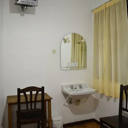 Hostal Oviedo * León