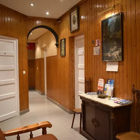 Hostal Oviedo