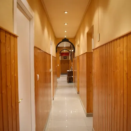 Konukevi Hostal Oviedo *