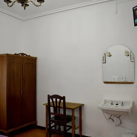 Hostal Oviedo