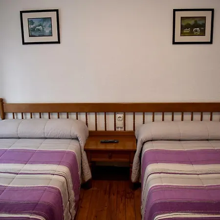 Hostal Oviedo * León